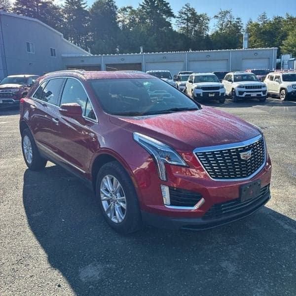 2023 Cadillac XT5 AWD Luxury — photo 1 of 9