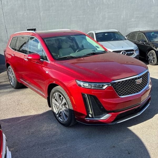 2021 Cadillac XT6 Premium Luxury — photo 1 of 5