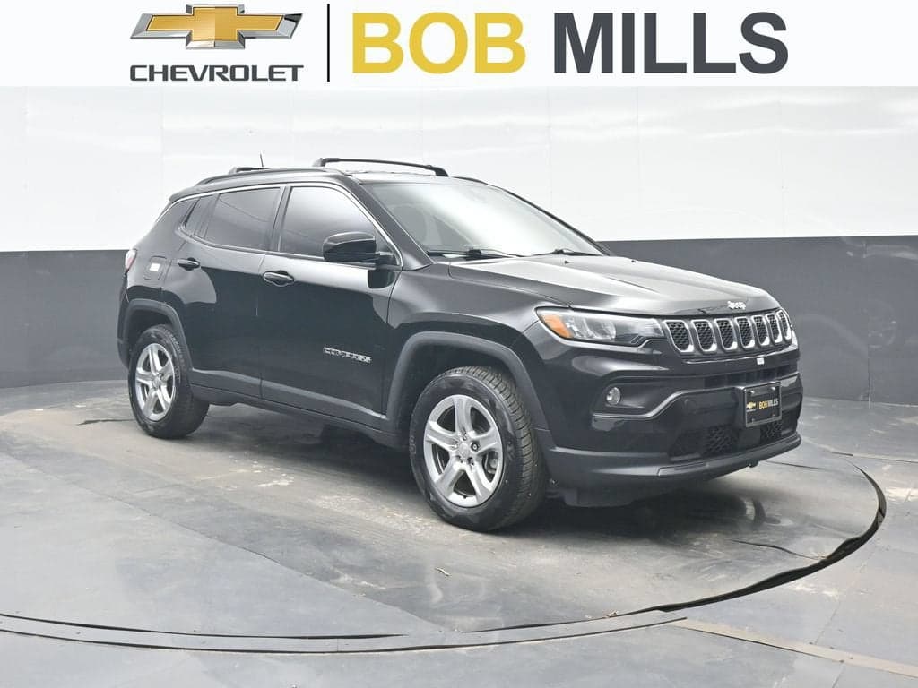 2024 Jeep Compass Latitude — photo 1 of 5