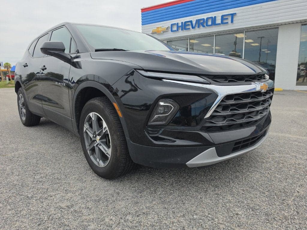 2025 Chevrolet Blazer 2LT — photo 1 of 5