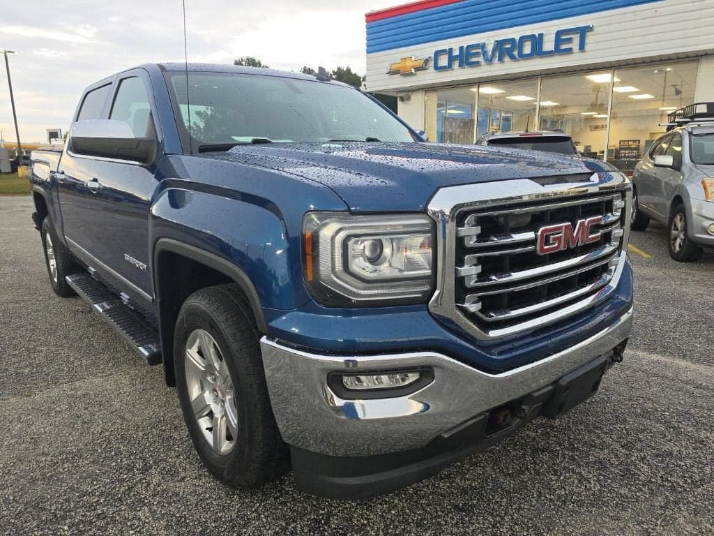 2017 GMC Sierra 1500 SLT — photo 1 of 9