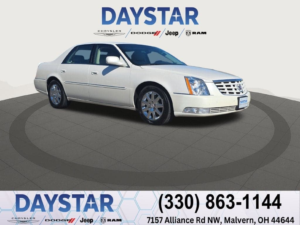 2011 Cadillac DTS Premium Collection — photo 1 of 5
