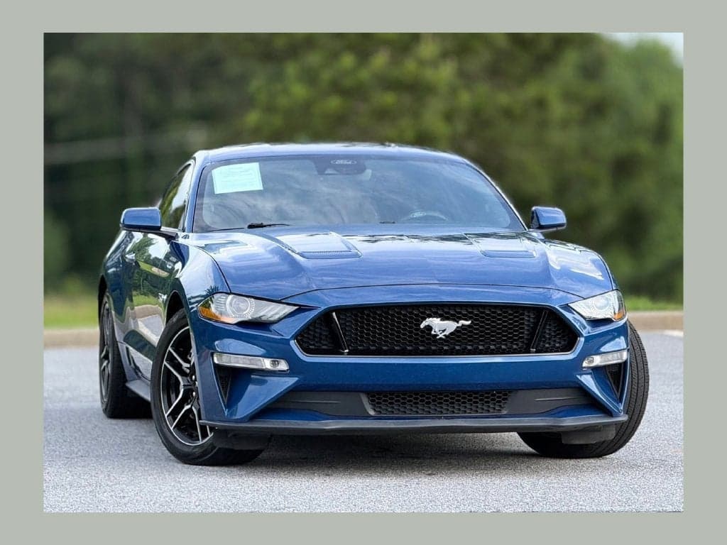 2022 Ford Mustang GT — photo 1 of 8
