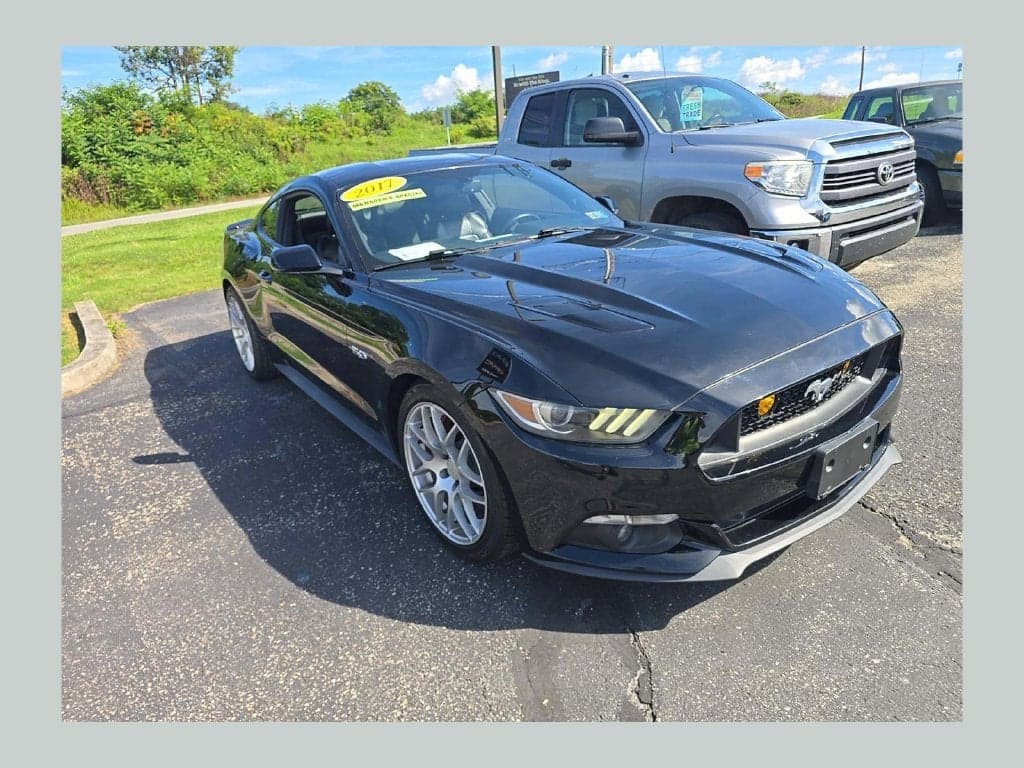 2017 Ford Mustang GT Premium — photo 1 of 5