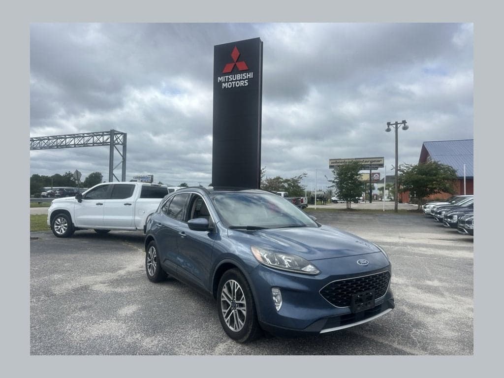 2020 Ford Escape SEL — photo 1 of 14
