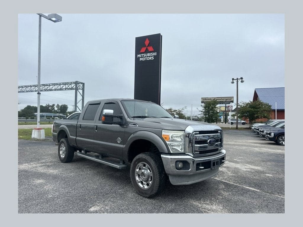2012 Ford Super Duty F-250 SRW Lariat — photo 1 of 14