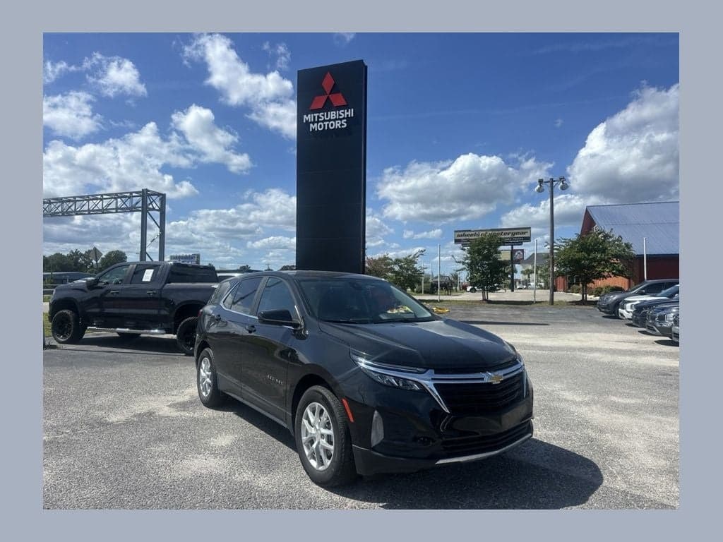 2024 Chevrolet Equinox LT — photo 1 of 14