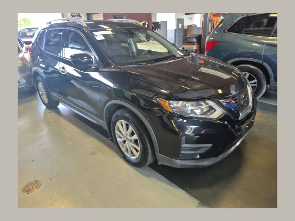 2020 Nissan Rogue S — photo 1 of 9