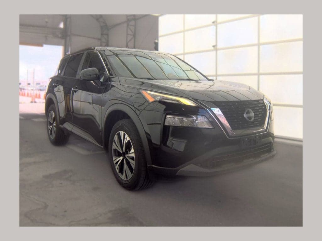 2023 Nissan Rogue SV — photo 1 of 8