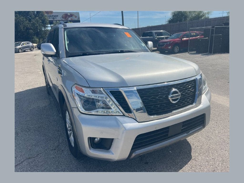 2019 Nissan Armada SV — photo 1 of 8