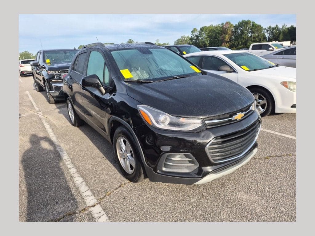 2021 Chevrolet Trax LT — photo 1 of 5