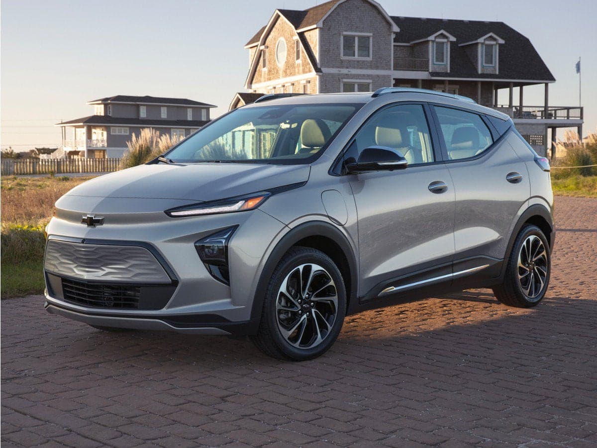 2023 Chevrolet Bolt EUV Premier — photo 1 of 5