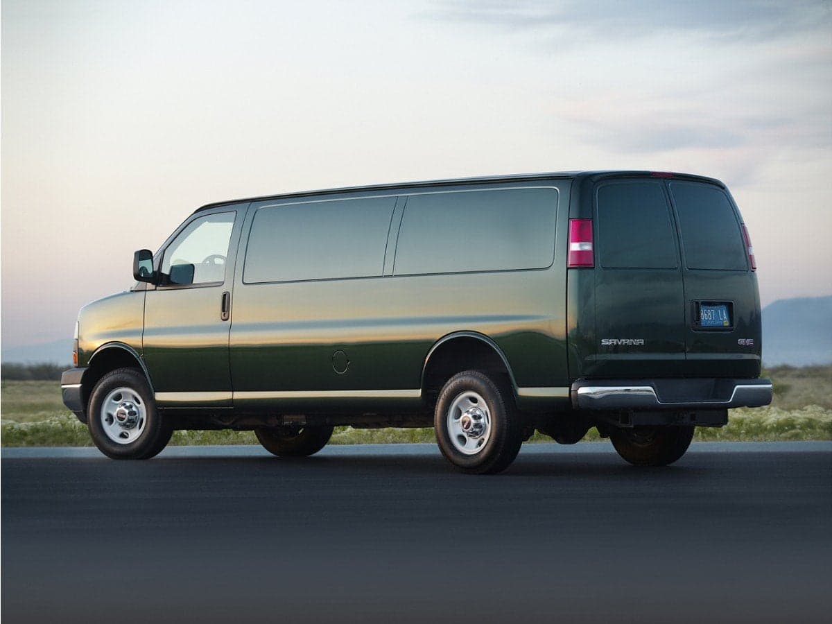 2017 GMC Savana Cargo Van Base — photo 1 of 5