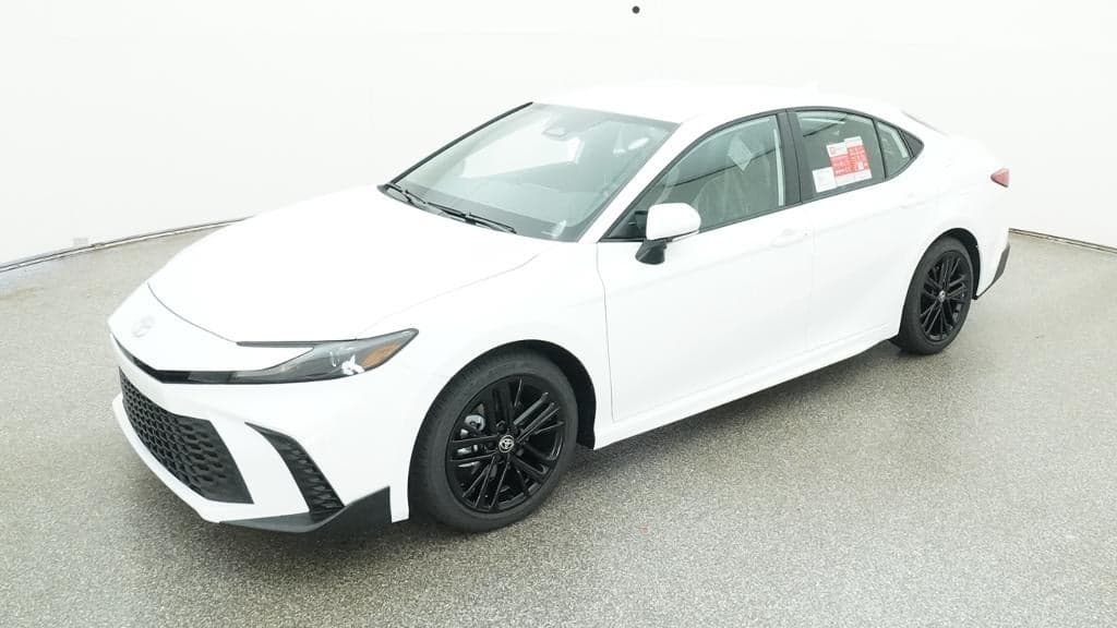 2026 Toyota Camry SE — photo 1 of 33