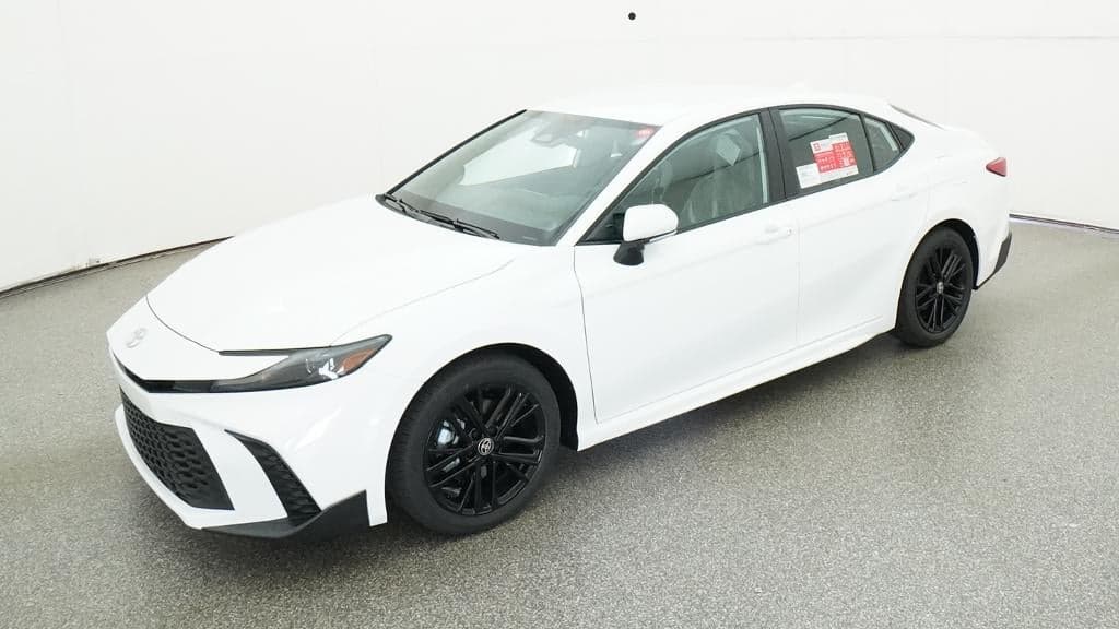 2026 Toyota Camry SE — photo 1 of 33