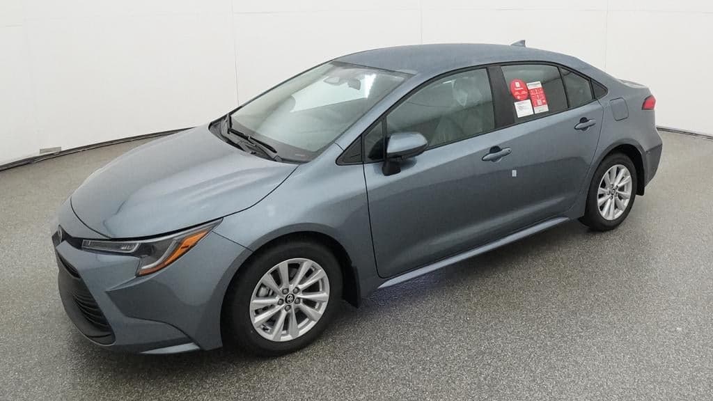 2027 Toyota Corolla LE — photo 1 of 33