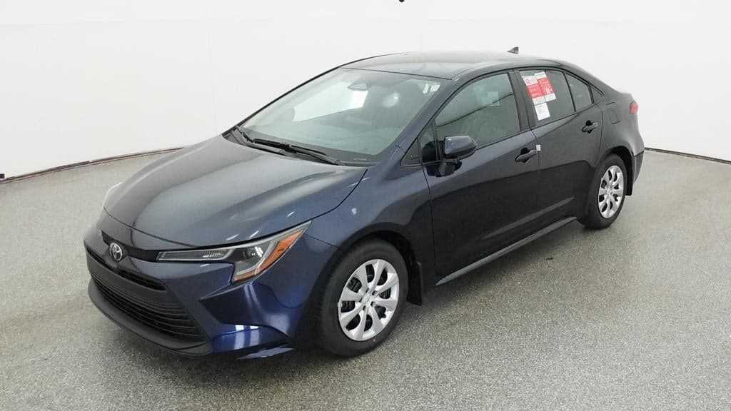 2026 Toyota Corolla LE — photo 1 of 33