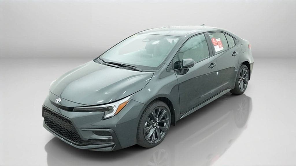 2027 Toyota Corolla SE — photo 1 of 5