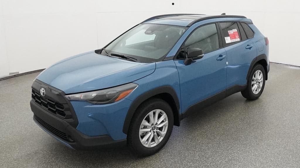 2026 Toyota Corolla Cross LE — photo 1 of 33