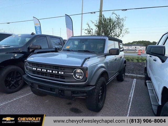 2023 Ford Bronco Black Diamond — photo 1 of 5