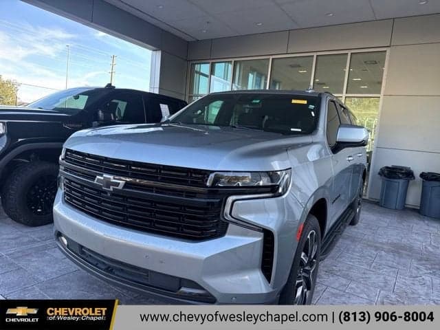 2024 Chevrolet Suburban RST — photo 1 of 25