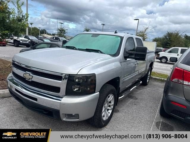 2011 Chevrolet Silverado 1500 LT — photo 1 of 6