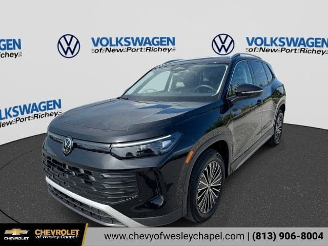 2025 Volkswagen Tiguan S — photo 1 of 33