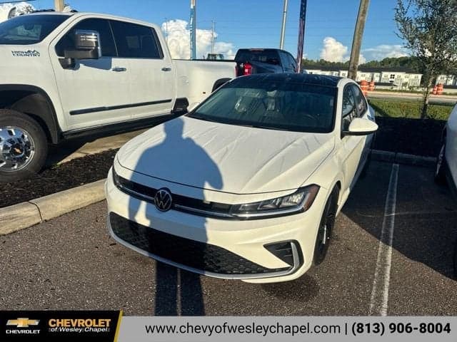 2025 Volkswagen Jetta SE — photo 1 of 9