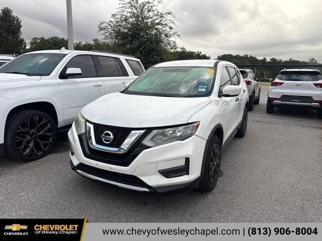 2017 Nissan Rogue S — photo 1 of 8