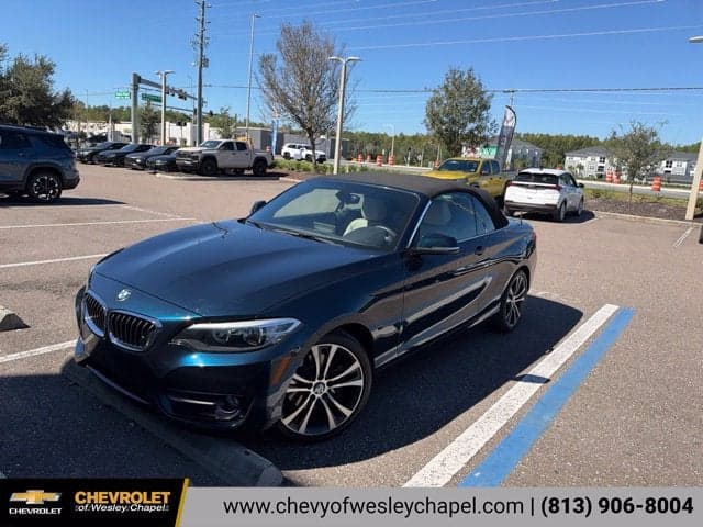 2017 BMW 2 Series 230i — photo 1 of 5