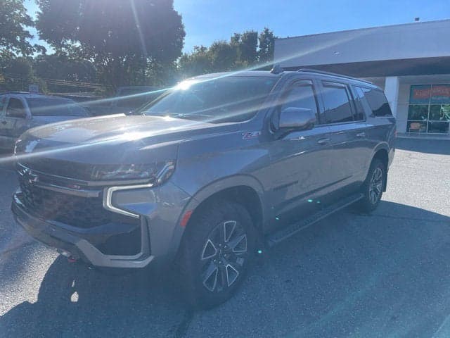 2021 Chevrolet Suburban Z71 — photo 1 of 33