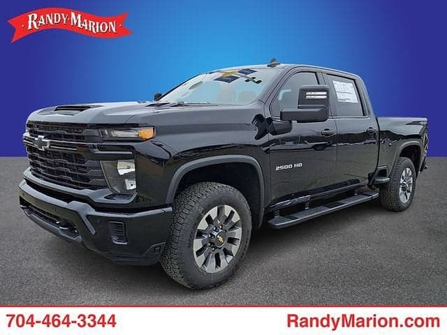 2026 Chevrolet Silverado 2500HD Custom — photo 1 of 42