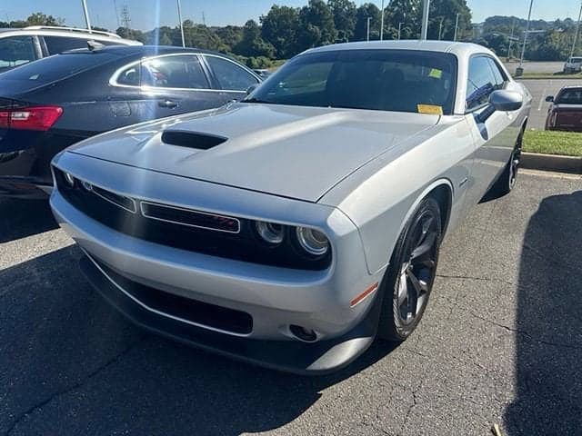 2019 Dodge Challenger R/T — photo 1 of 10