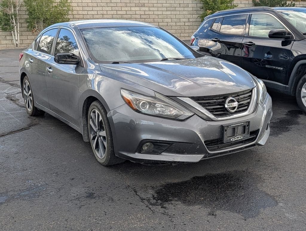 2016 Nissan Altima 2.5 SR — photo 1 of 2