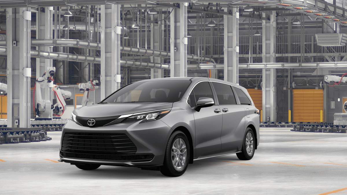2026 Toyota Sienna LE — photo 1 of 22