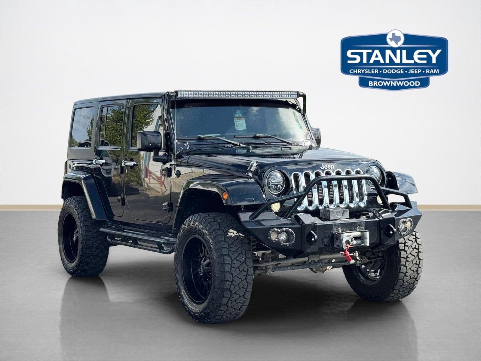 2016 Jeep Wrangler Unlimited Sport — photo 1 of 12