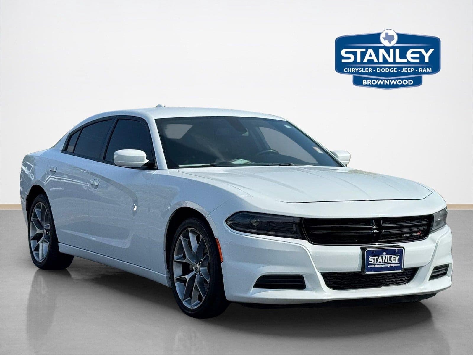 2022 Dodge Charger SXT — photo 1 of 5