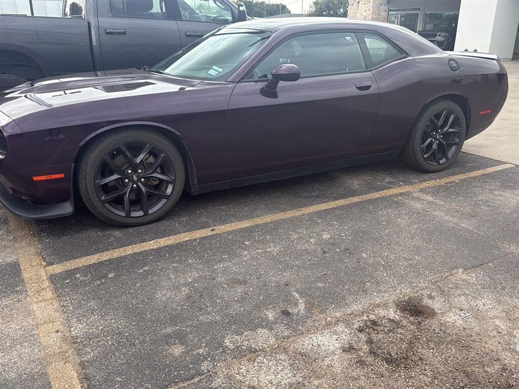 2022 Dodge Challenger GT — photo 1 of 8