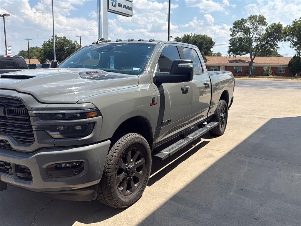 2026 RAM 2500 Laramie — photo 1 of 4