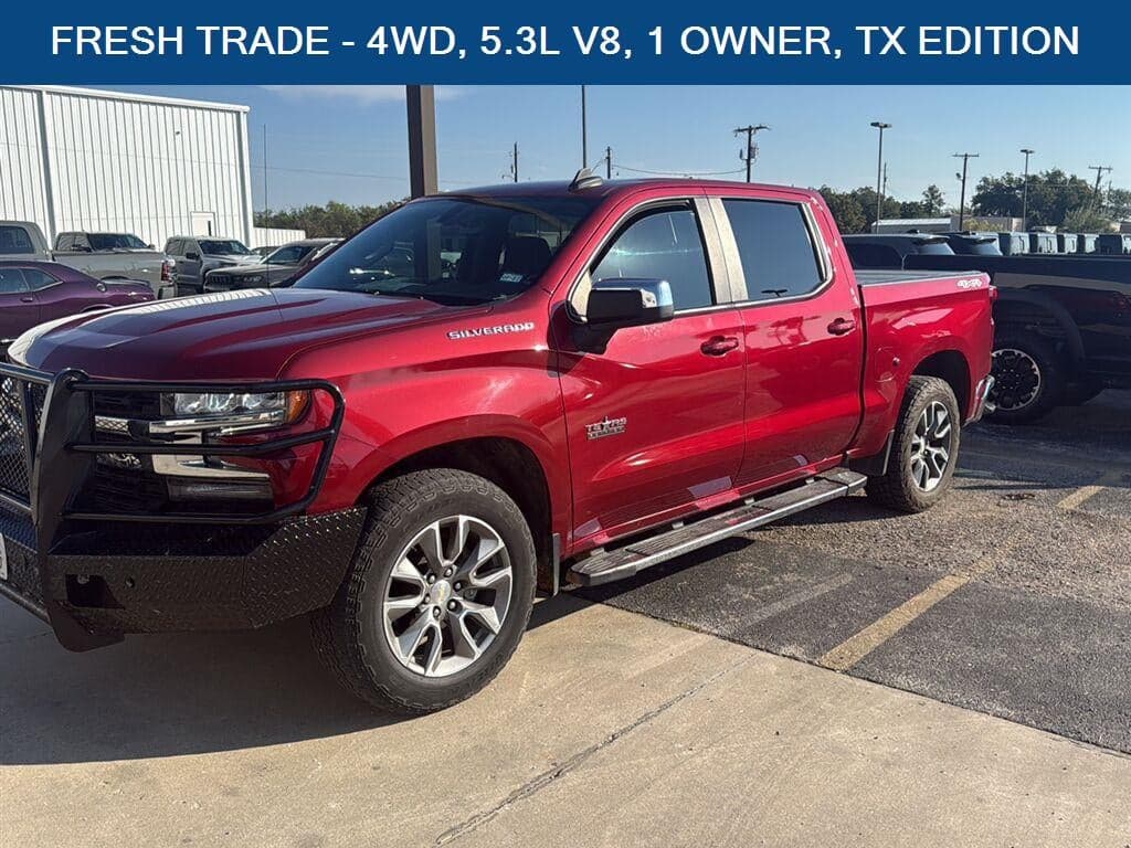 2019 Chevrolet Silverado 1500 LT — photo 1 of 5