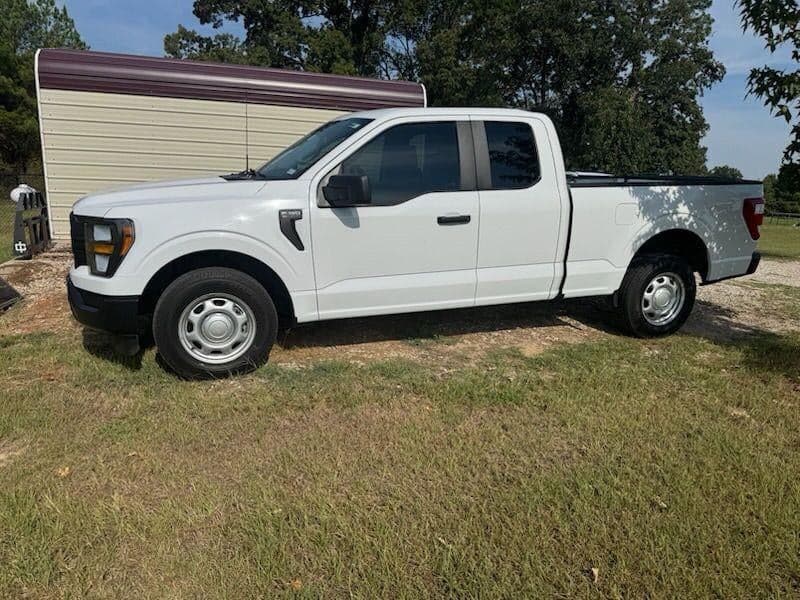 2023 Ford F-150 XL — photo 1 of 8