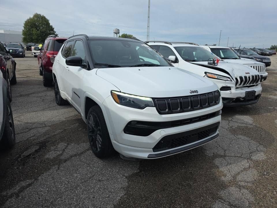 2022 Jeep Compass High Altitude — photo 1 of 13