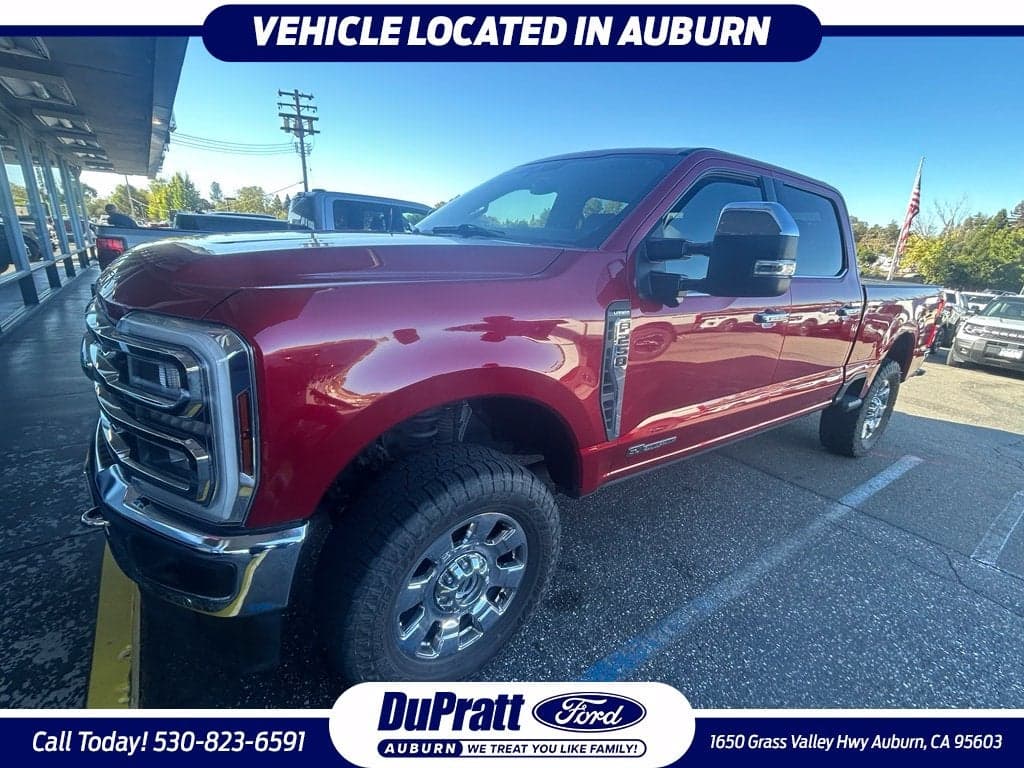2024 Ford Super Duty F-250 SRW LARIAT — photo 1 of 5