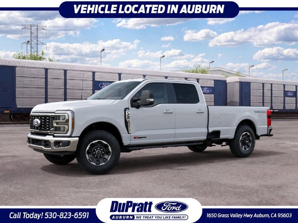 2027 Ford Super Duty F-350 SRW XLT — photo 1 of 5