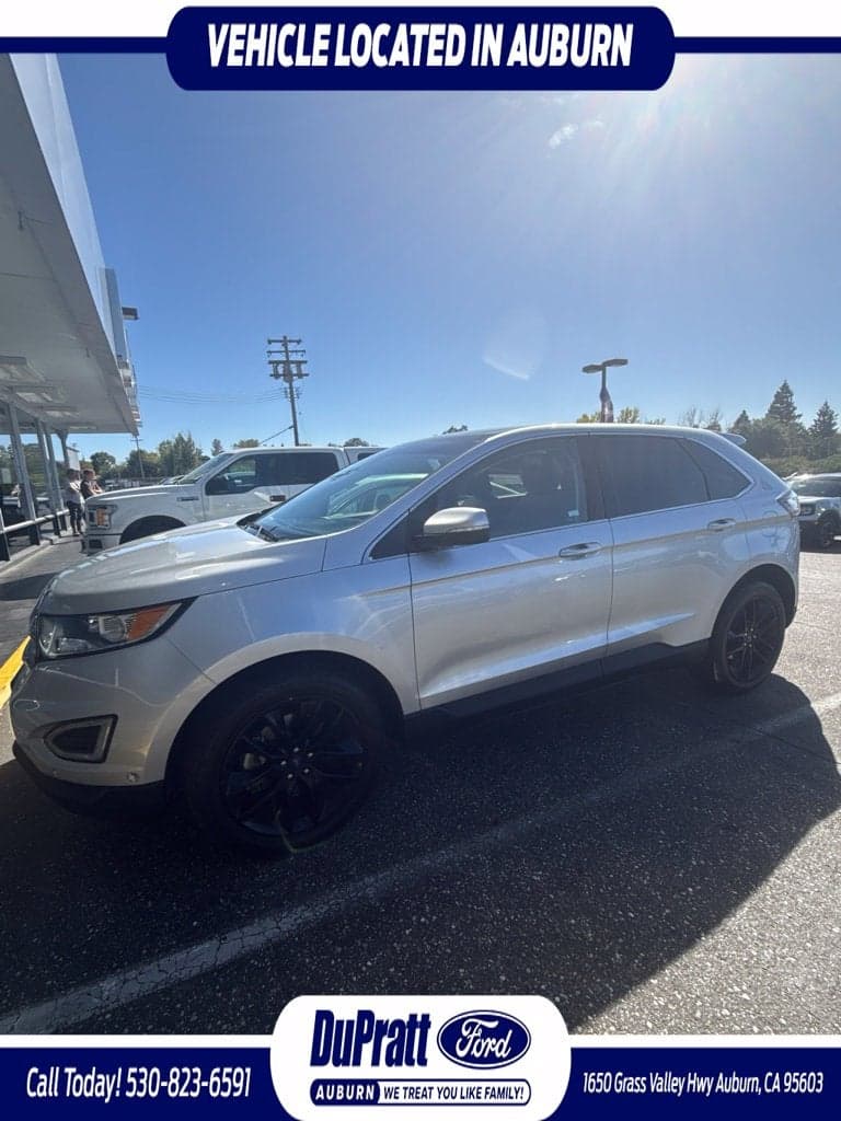 2017 Ford Edge Titanium — photo 1 of 5