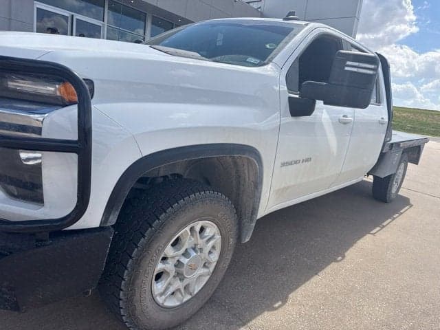 2023 Chevrolet Silverado 3500HD LT — photo 1 of 3