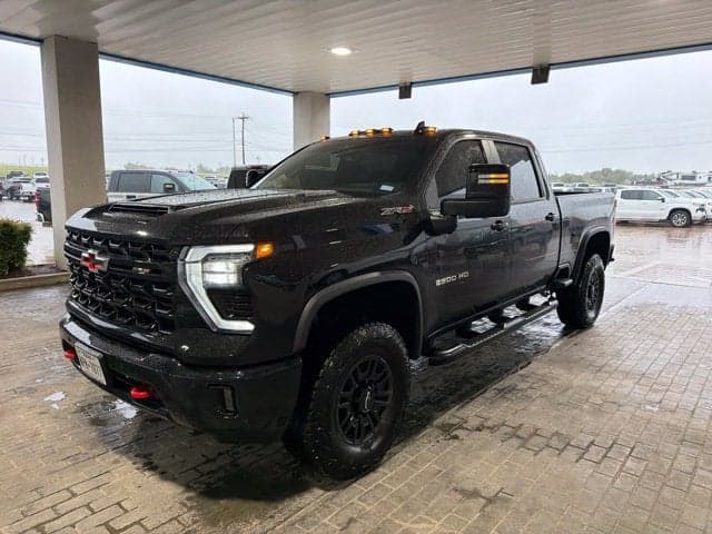 2026 Chevrolet Silverado 2500HD ZR2 — photo 1 of 26