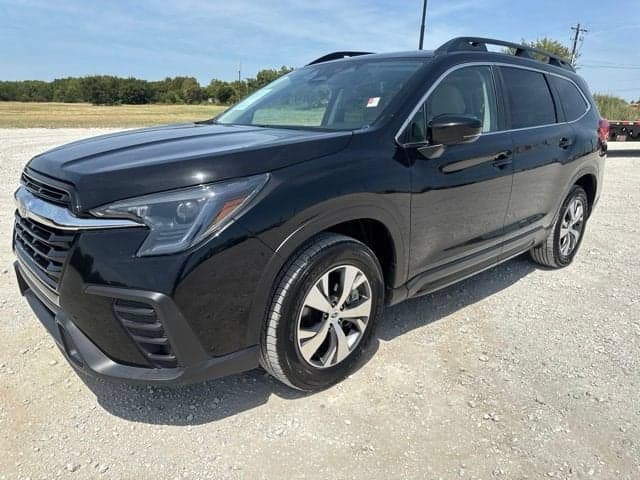 2025 Subaru Ascent Premium — photo 1 of 19