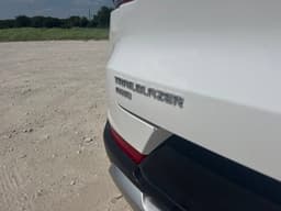 Extra Photo