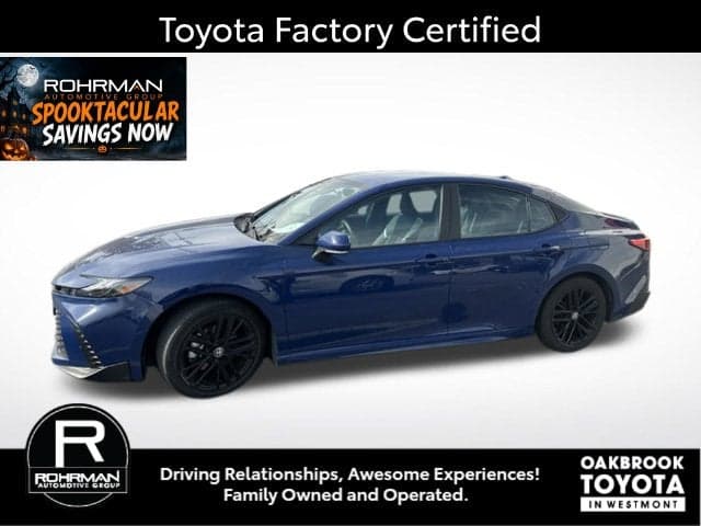 2025 Toyota Camry SE — photo 1 of 5